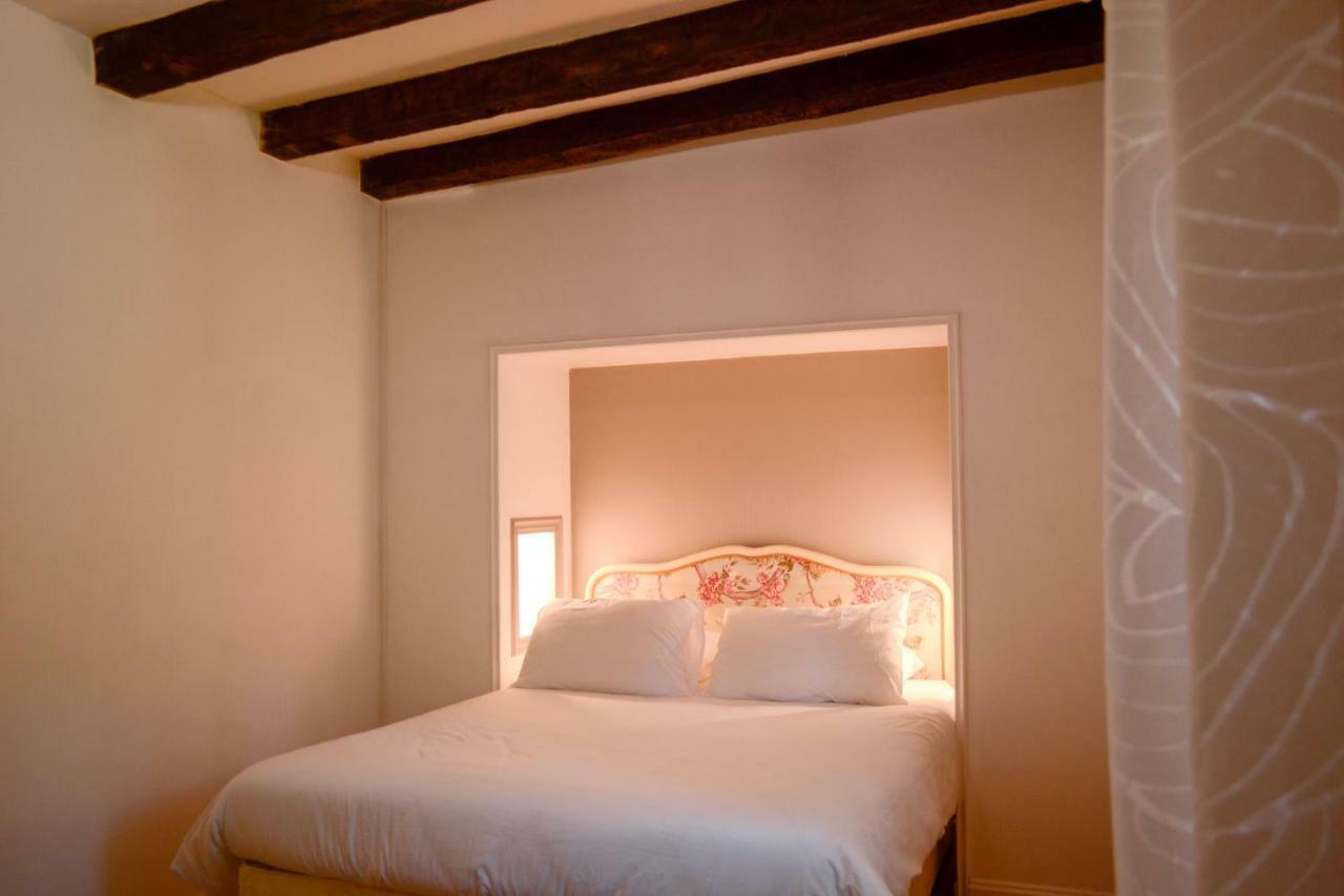 Chambres D'Hotes Domaine Du Hameau Baylesse Saint-Jean-d'Aigues-Vives エクステリア 写真
